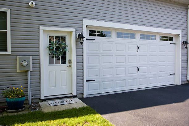 24/7 Emergency Garage Door Roller Replacement experts in Upper Lake, CA